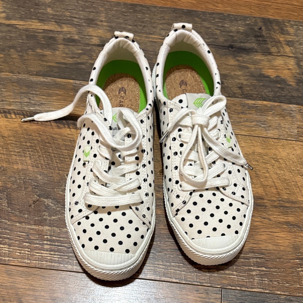 Cariuma‎ OCA Low Canvas Polka Dot shoes